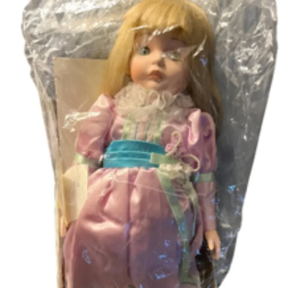 Vintage Limited Edition Betty Jane Carter Porcelain Doll - Picture 1 of 13